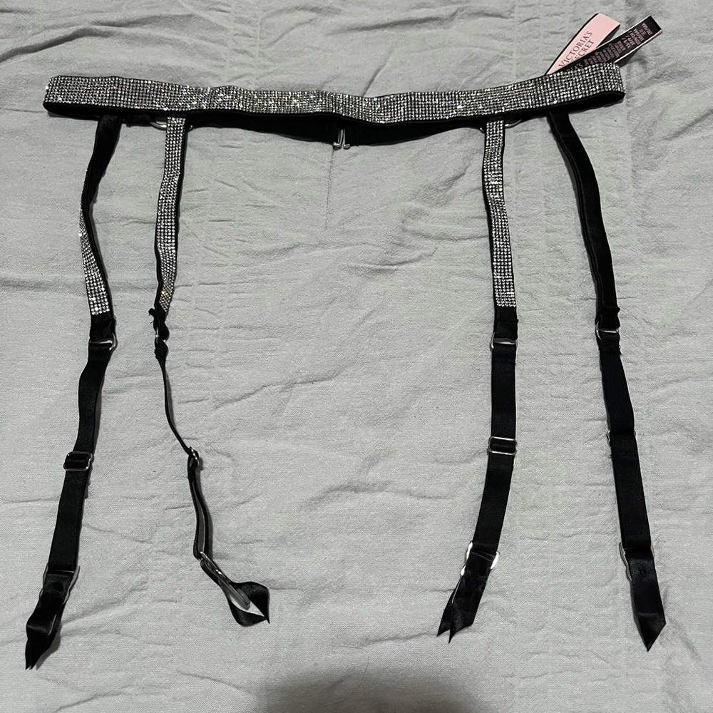 Victoria’s Secret rhinestone garter belt. NWT